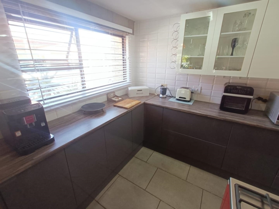 3 Bedroom Property for Sale in Hennopspark Gauteng