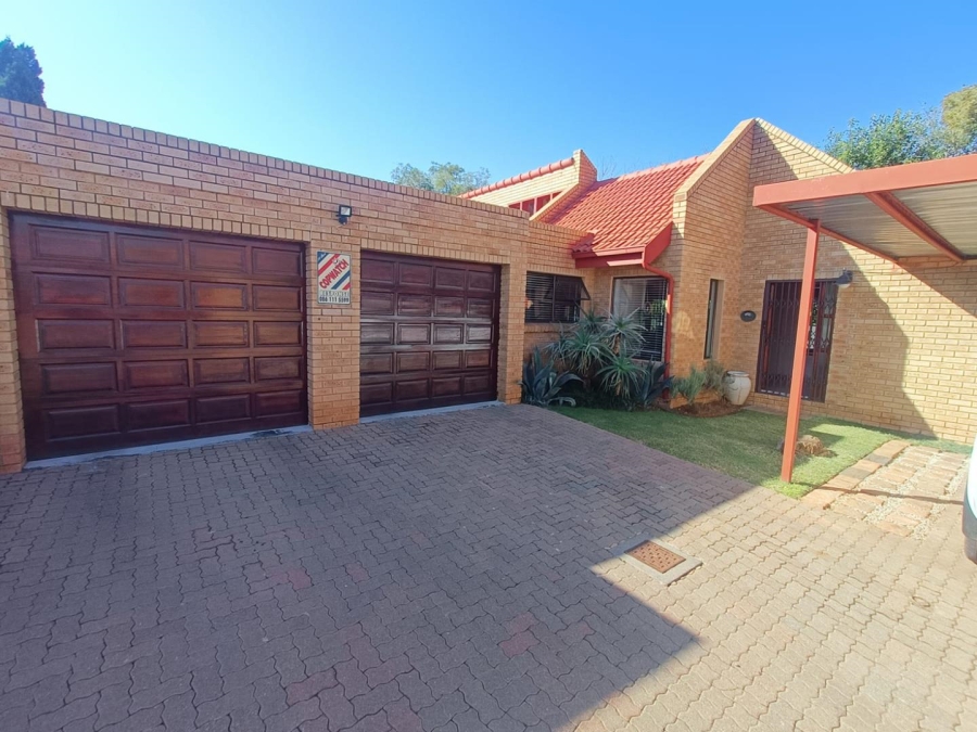 3 Bedroom Property for Sale in Hennopspark Gauteng