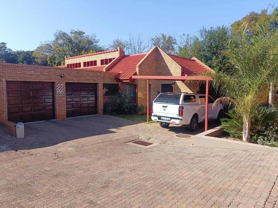 3 Bedroom Property for Sale in Hennopspark Gauteng