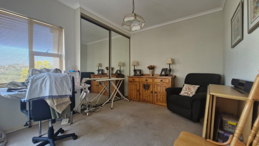 4 Bedroom Property for Sale in Bassonia Gauteng