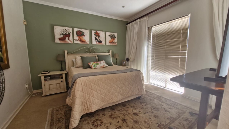 4 Bedroom Property for Sale in Bassonia Gauteng