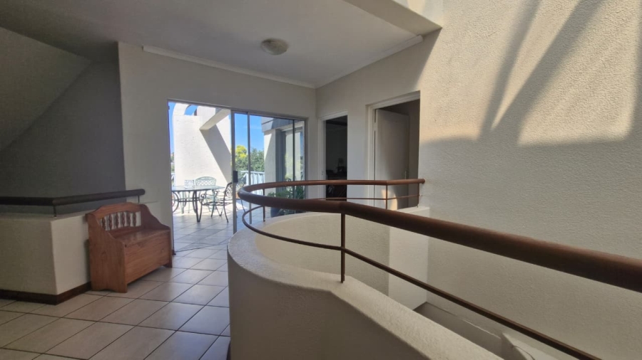 4 Bedroom Property for Sale in Bassonia Gauteng