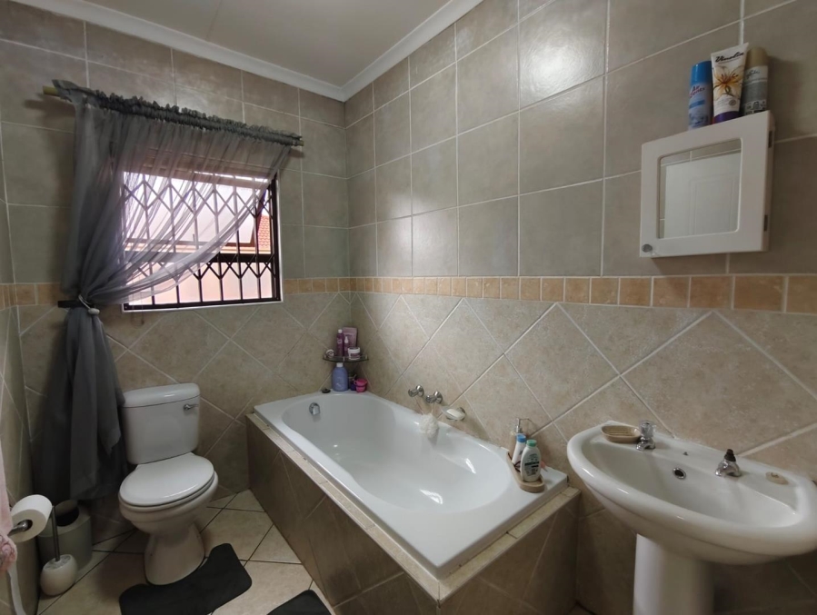 3 Bedroom Property for Sale in Florentia Gauteng
