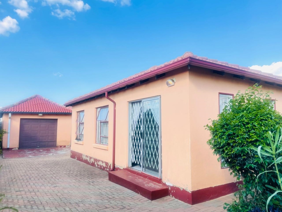 3 Bedroom Property for Sale in Goudrand Gauteng
