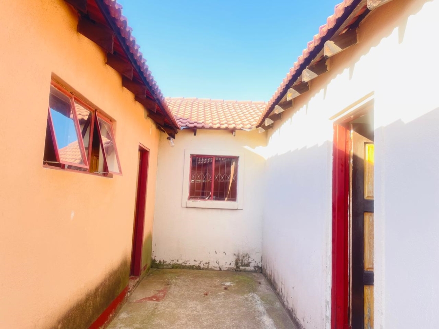 3 Bedroom Property for Sale in Goudrand Gauteng