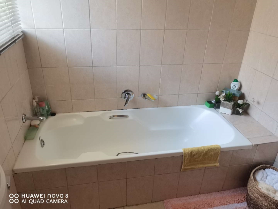 3 Bedroom Property for Sale in Elandspark Gauteng