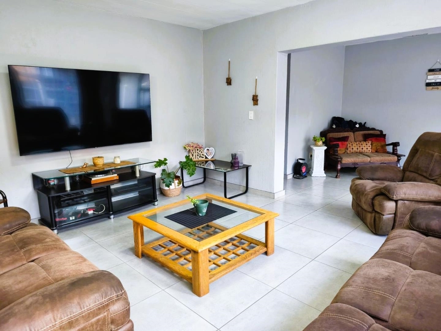 3 Bedroom Property for Sale in Brackenhurst Gauteng