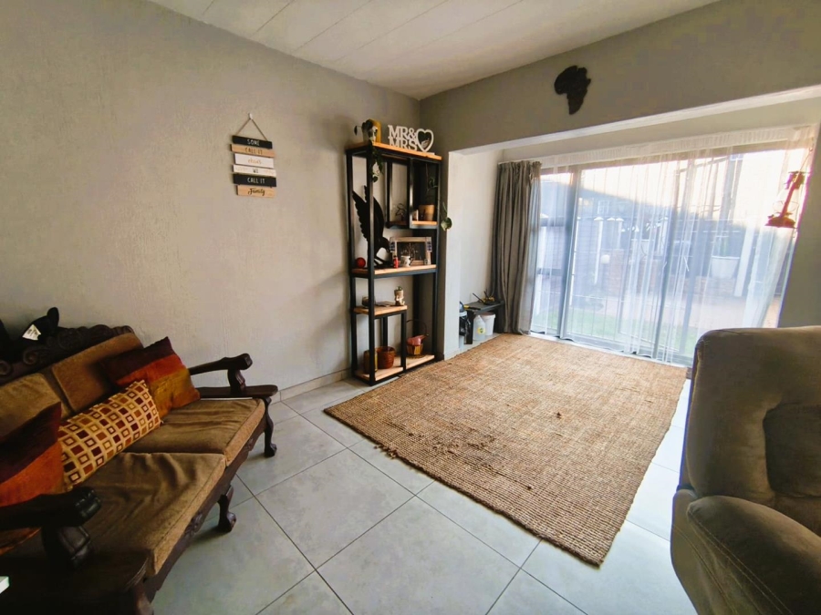 3 Bedroom Property for Sale in Brackenhurst Gauteng