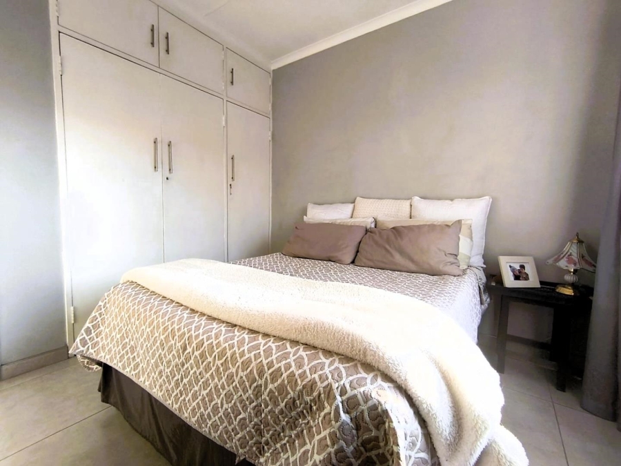 3 Bedroom Property for Sale in Brackenhurst Gauteng