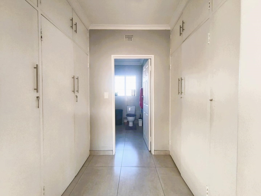 3 Bedroom Property for Sale in Brackenhurst Gauteng