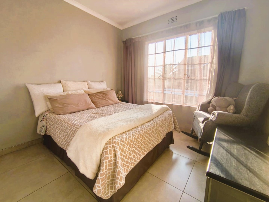 3 Bedroom Property for Sale in Brackenhurst Gauteng