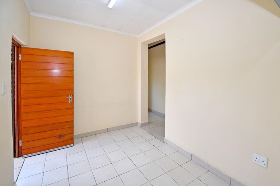 1 Bedroom Property for Sale in Westdene Gauteng