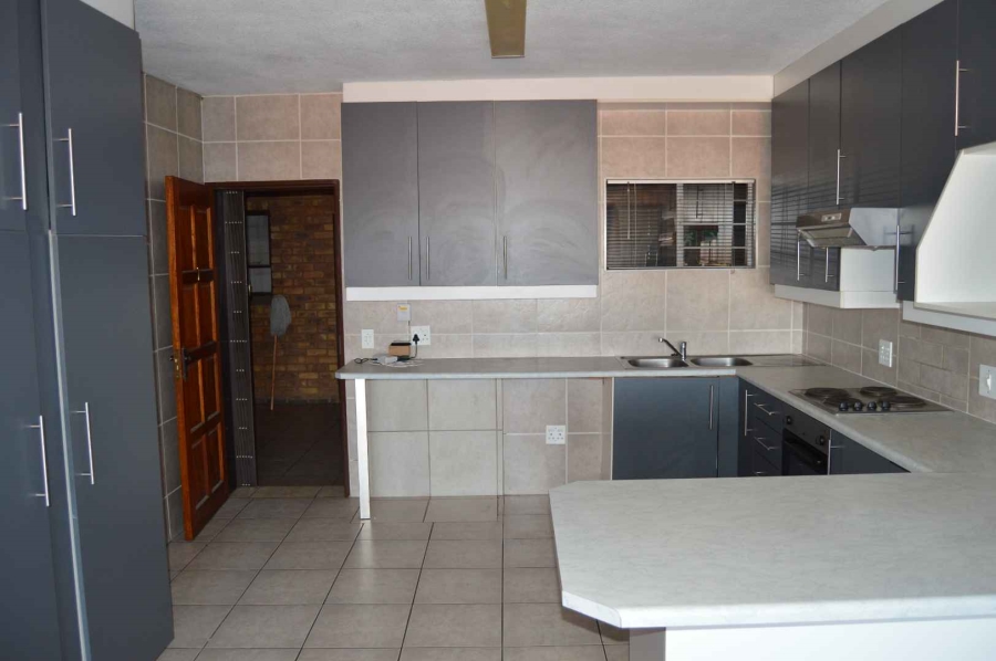 2 Bedroom Property for Sale in Alberton Gauteng