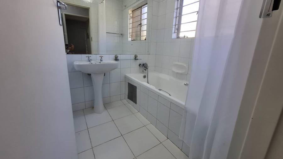 To Let 3 Bedroom Property for Rent in Randhart Gauteng
