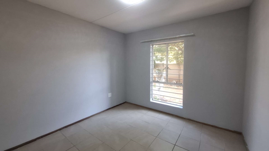 To Let 3 Bedroom Property for Rent in Randhart Gauteng