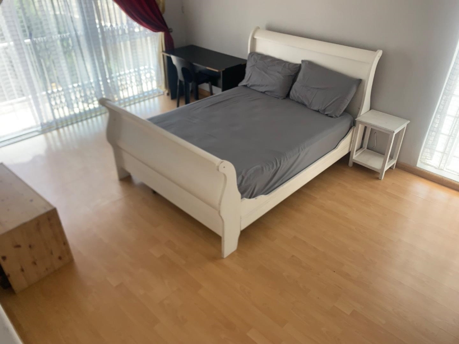 4 Bedroom Property for Sale in Glenanda Gauteng