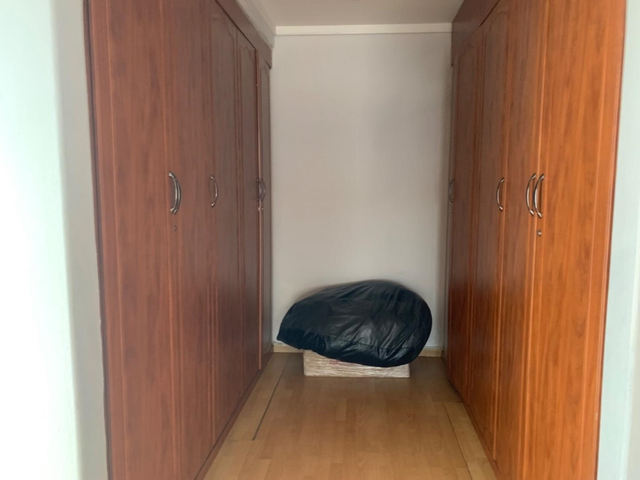 4 Bedroom Property for Sale in Glenanda Gauteng