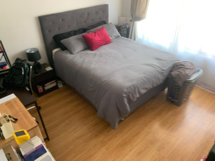 4 Bedroom Property for Sale in Glenanda Gauteng