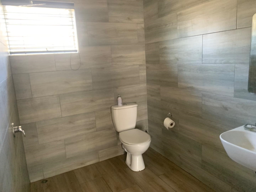 4 Bedroom Property for Sale in Glenanda Gauteng