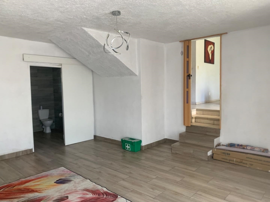 4 Bedroom Property for Sale in Glenanda Gauteng