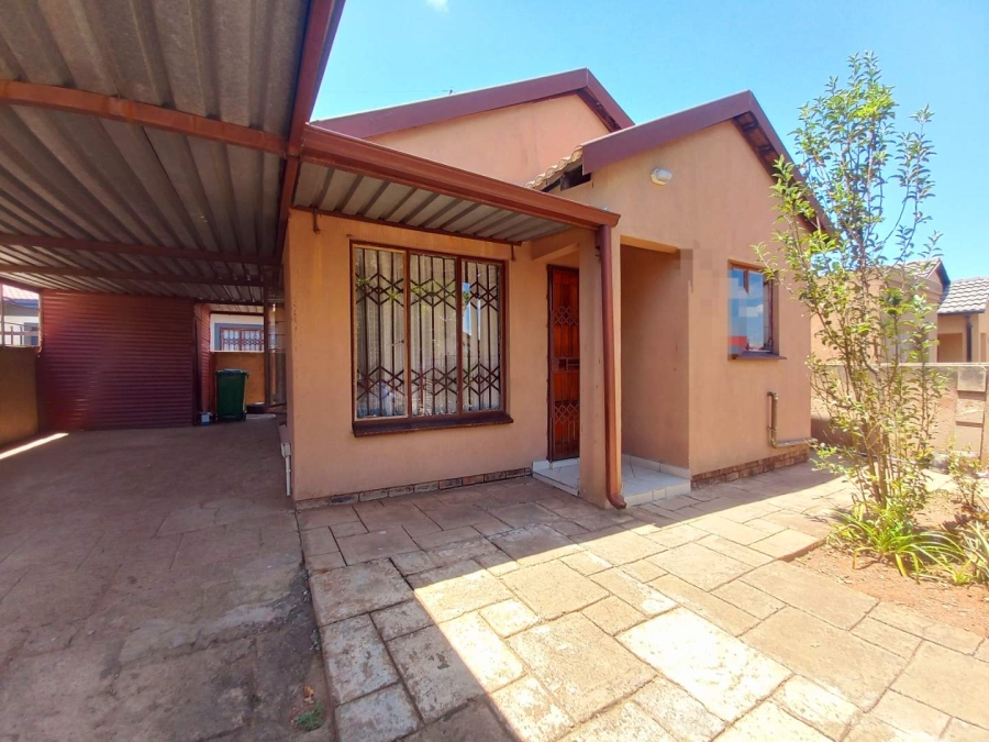 2 Bedroom Property for Sale in Soshanguve VV Gauteng