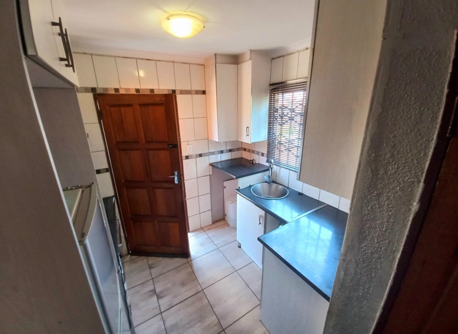 2 Bedroom Property for Sale in Soshanguve VV Gauteng