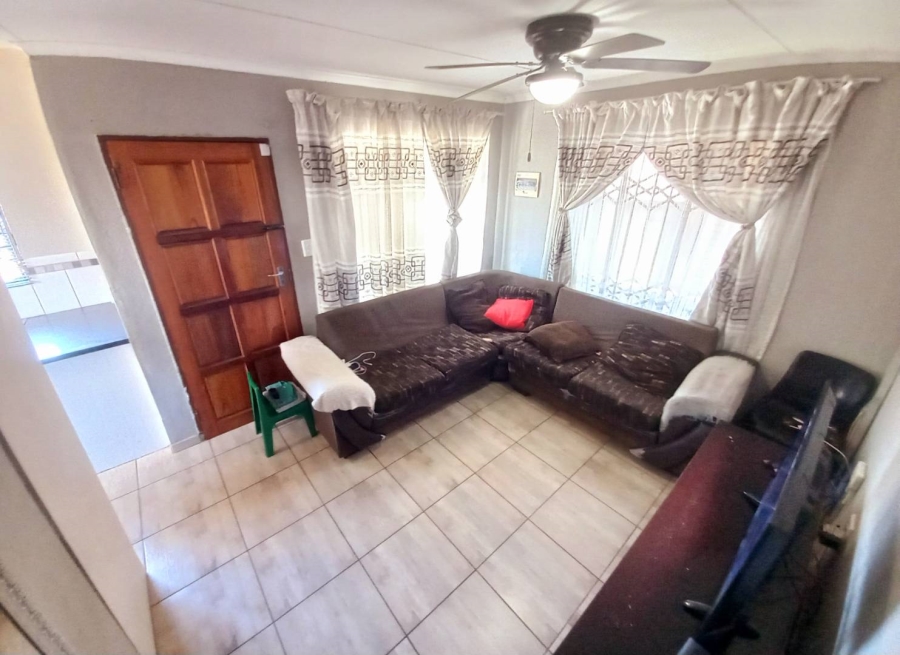2 Bedroom Property for Sale in Soshanguve VV Gauteng