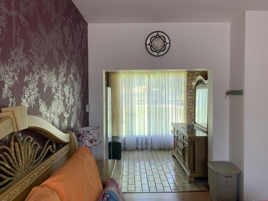 5 Bedroom Property for Sale in Naturena Gauteng