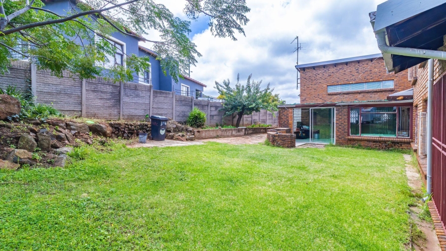 5 Bedroom Property for Sale in Naturena Gauteng