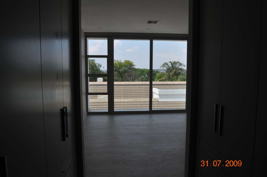 2 Bedroom Property for Sale in Kramerville Gauteng