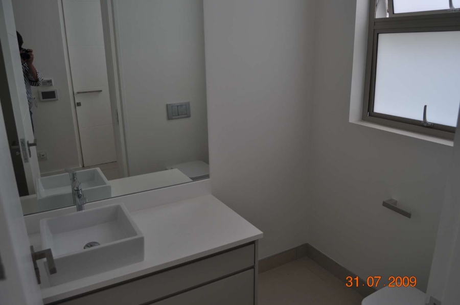 2 Bedroom Property for Sale in Kramerville Gauteng