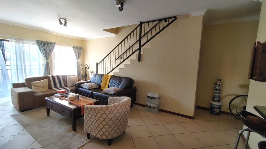 3 Bedroom Property for Sale in Zwartkop Gauteng