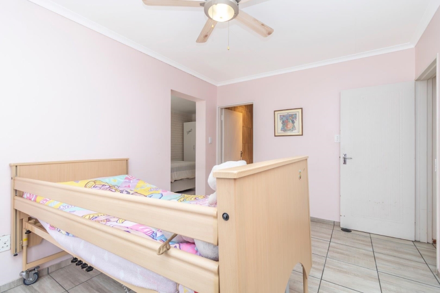 4 Bedroom Property for Sale in Radiokop Gauteng