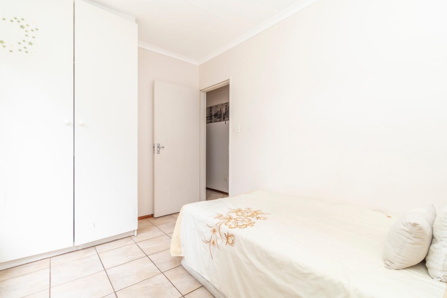 4 Bedroom Property for Sale in Radiokop Gauteng