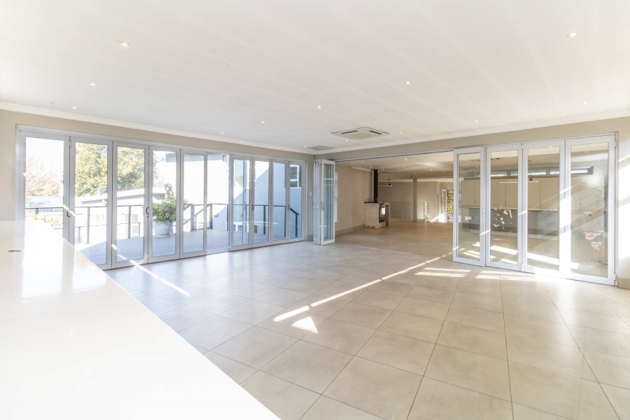 5 Bedroom Property for Sale in Edenburg Gauteng