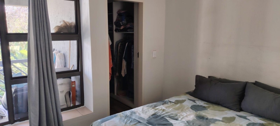 To Let 2 Bedroom Property for Rent in Sandown Gauteng