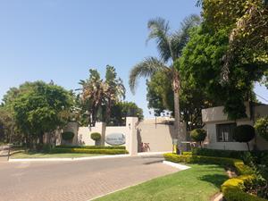 To Let 2 Bedroom Property for Rent in Lonehill Gauteng