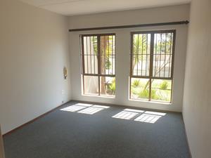 To Let 2 Bedroom Property for Rent in Lonehill Gauteng