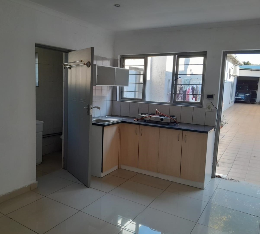 1 Bedroom Property for Sale in Norwood Gauteng