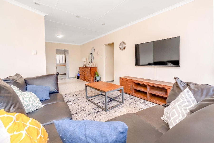 To Let 3 Bedroom Property for Rent in Morningside Gauteng