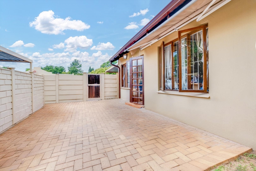 To Let 3 Bedroom Property for Rent in Morningside Gauteng