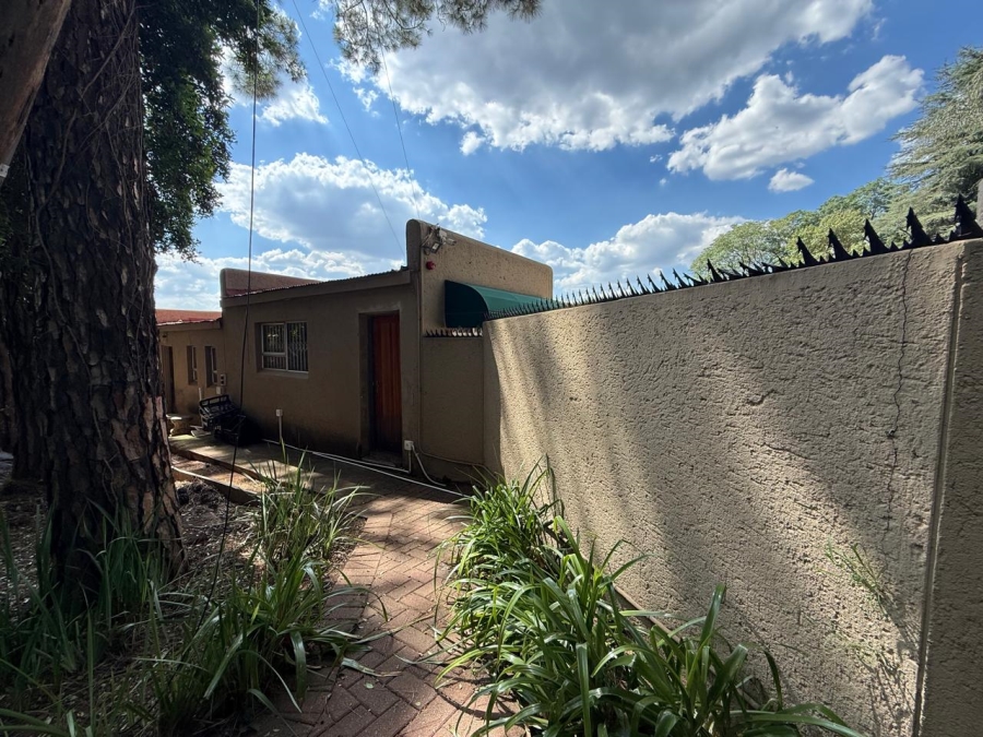 To Let 0 Bedroom Property for Rent in Rivonia Gauteng