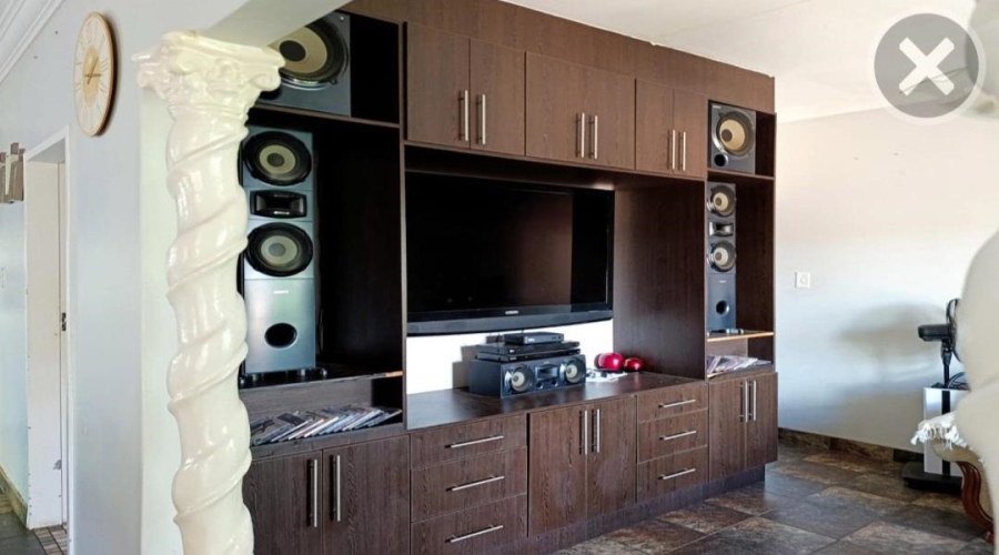 3 Bedroom Property for Sale in Pretoria North Gauteng