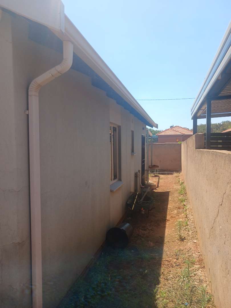 3 Bedroom Property for Sale in Rosslyn Gauteng
