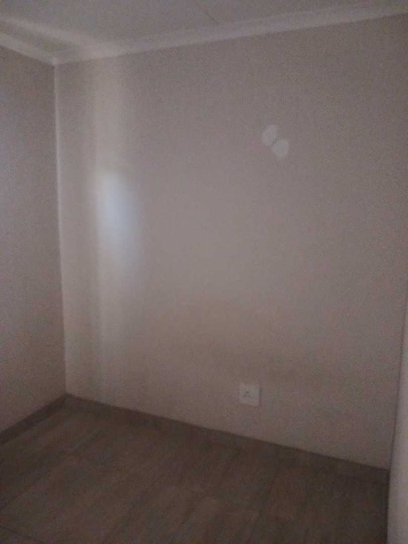 3 Bedroom Property for Sale in Rosslyn Gauteng