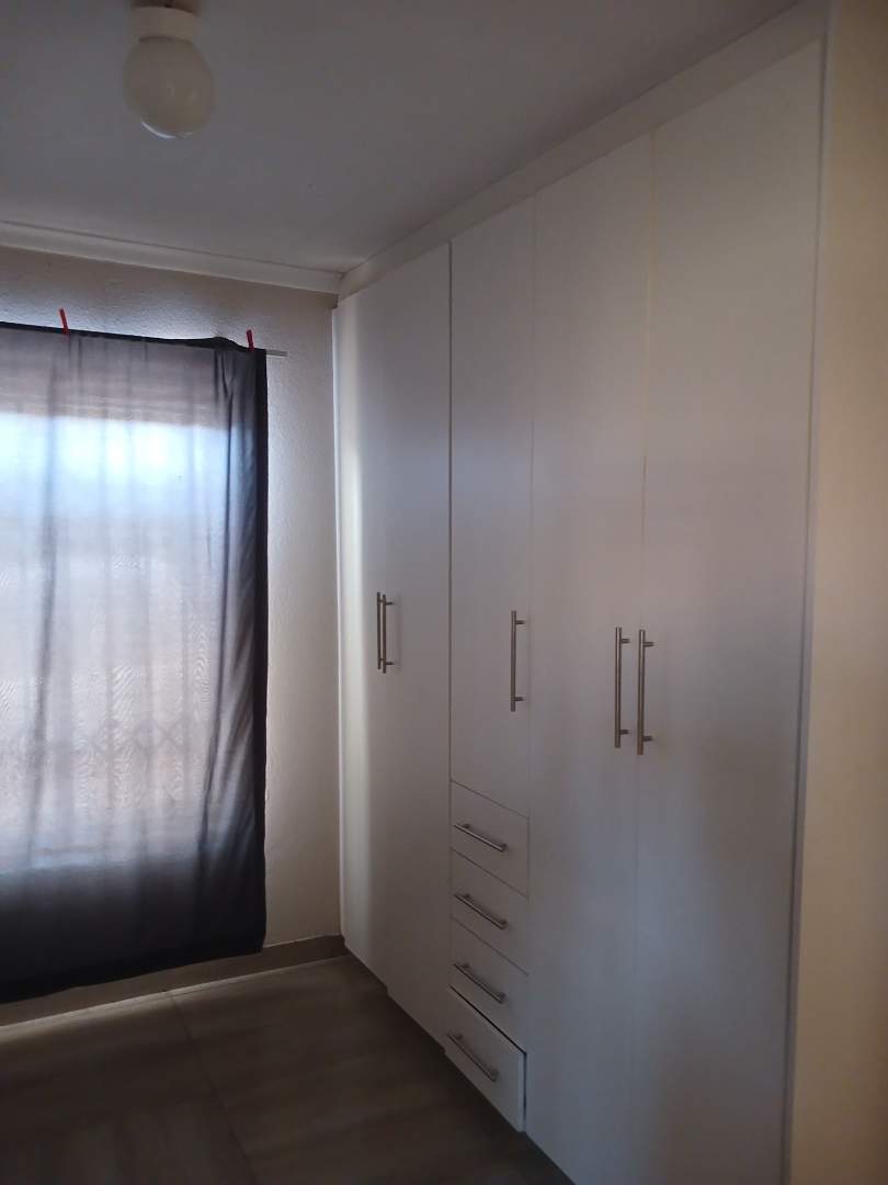 3 Bedroom Property for Sale in Rosslyn Gauteng