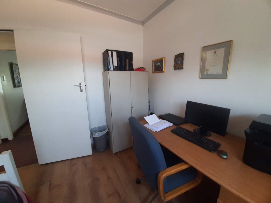 4 Bedroom Property for Sale in Hazeldene Gauteng