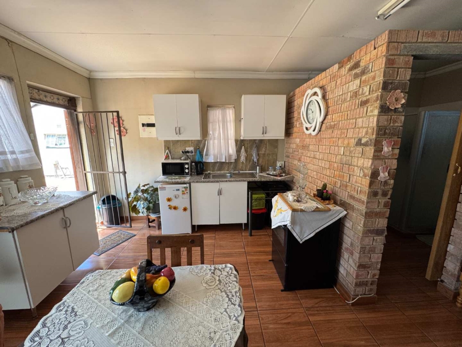 3 Bedroom Property for Sale in Brackenhurst Gauteng