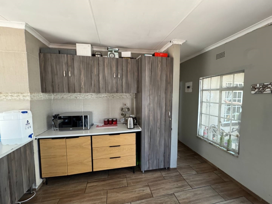 3 Bedroom Property for Sale in Brackenhurst Gauteng
