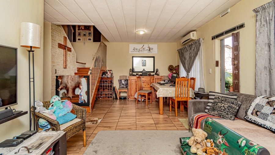 3 Bedroom Property for Sale in Verwoerdpark Gauteng